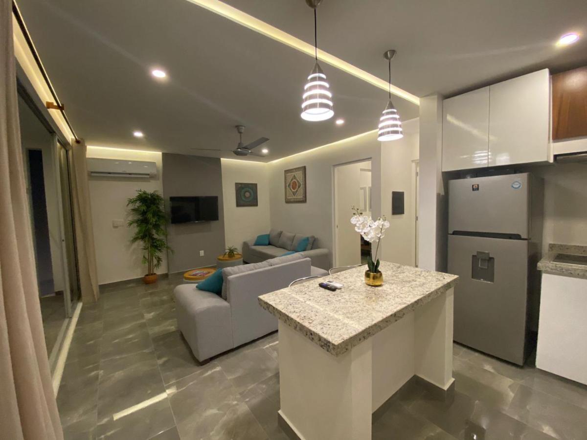 Luxury 2BR Condo w Private Jacuzzi, Fast Wifi, AC Tulum Zewnętrze zdjęcie